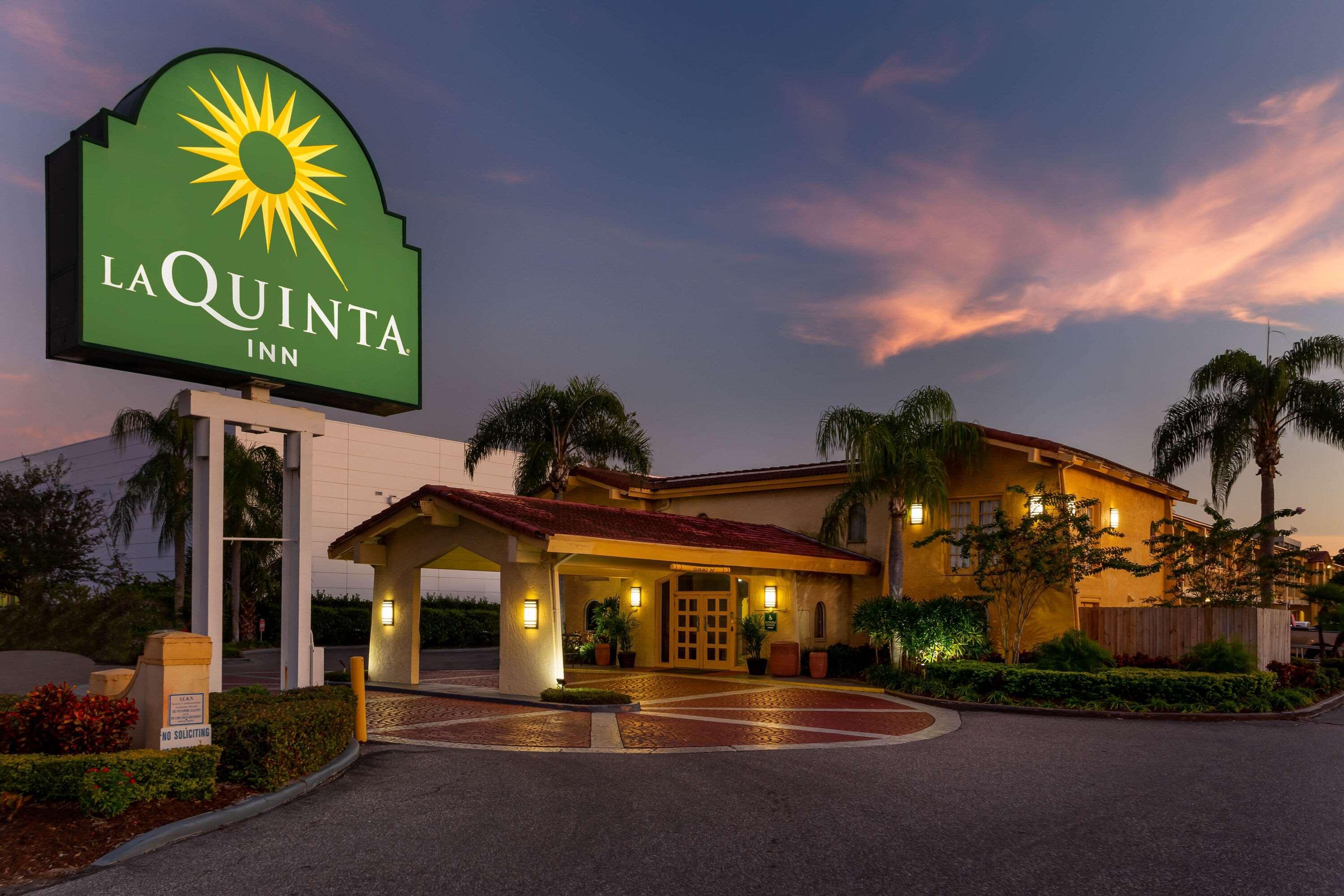 La Quinta Inn Tampa Airport Stadium Westshore Exterior photo