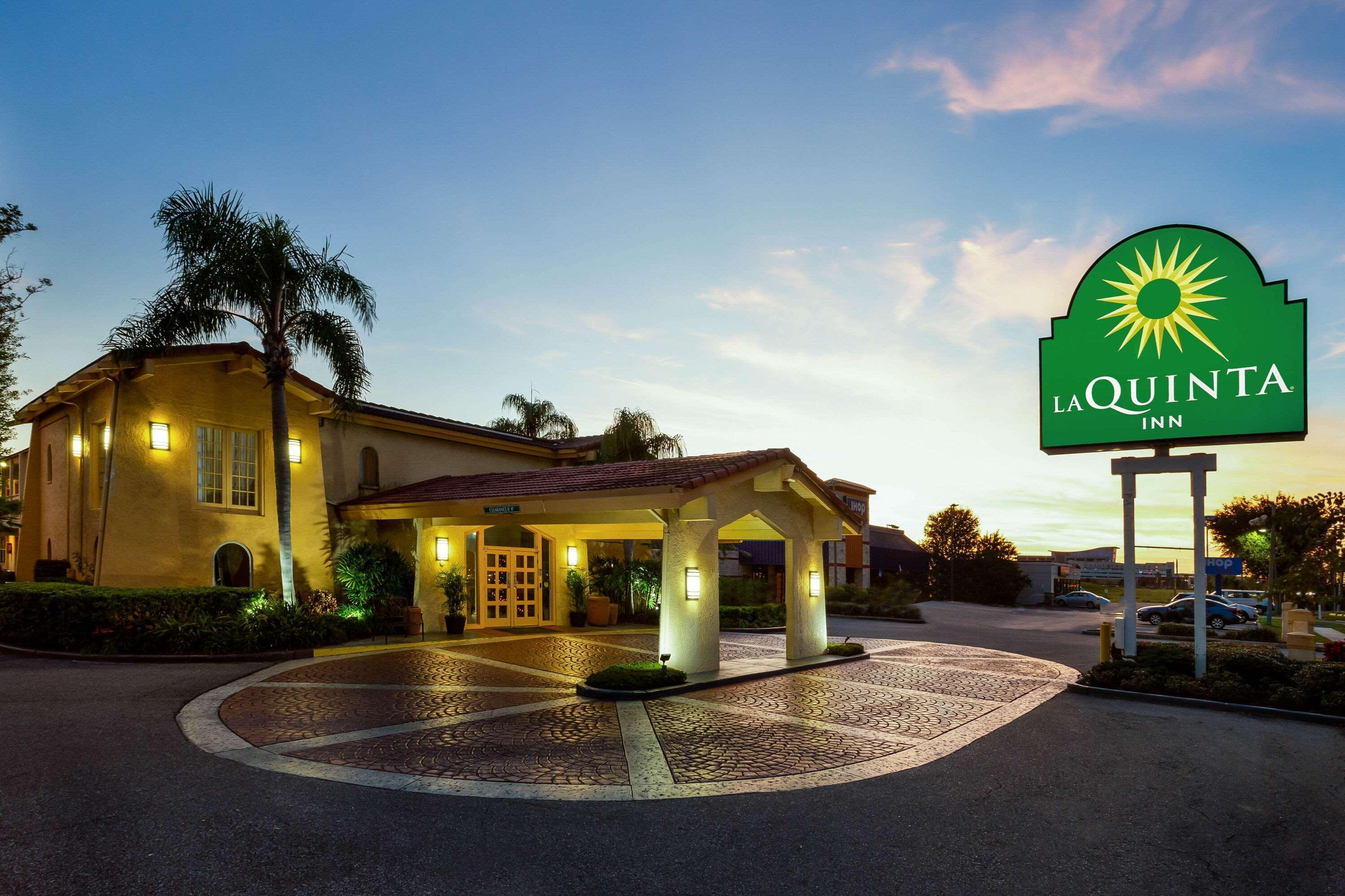 La Quinta Inn Tampa Airport Stadium Westshore Exterior photo
