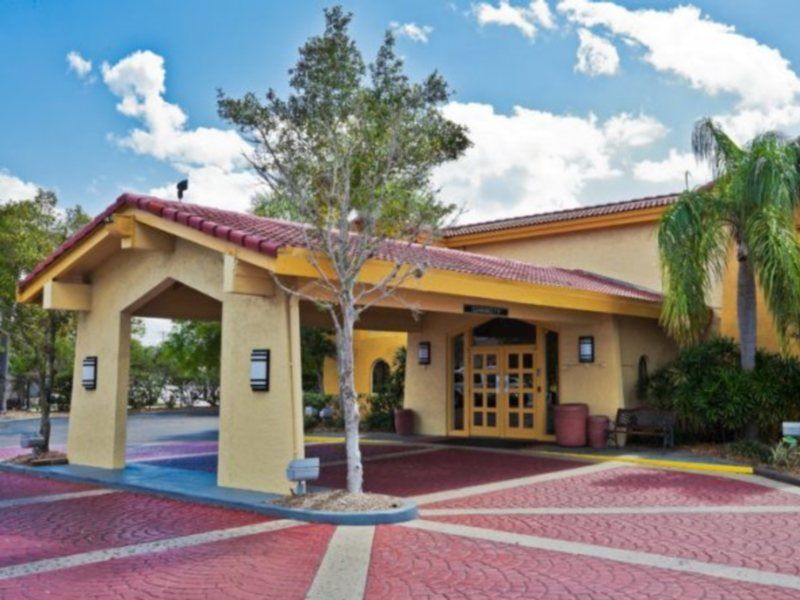 La Quinta Inn Tampa Airport Stadium Westshore Exterior photo